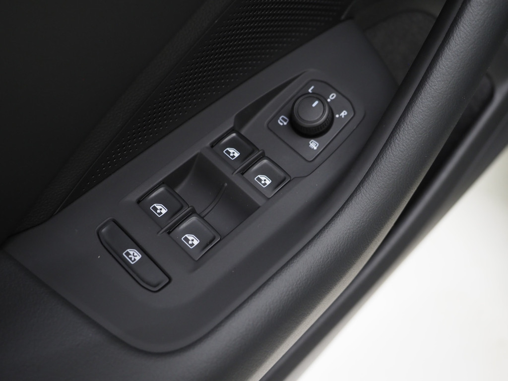 Volkswagen Passat Variant 1.5 eHybrid 204PK 59