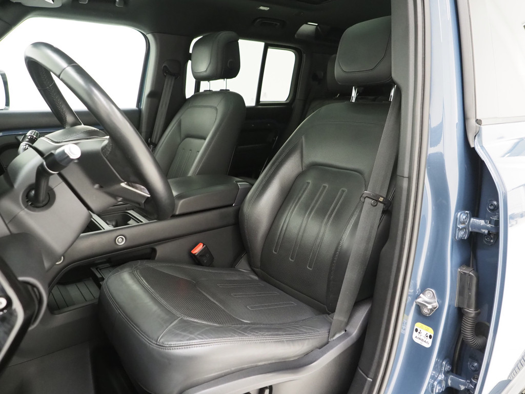 Land Rover Defender 110 2.0 P400e 110 Urban WideTrack Look 3