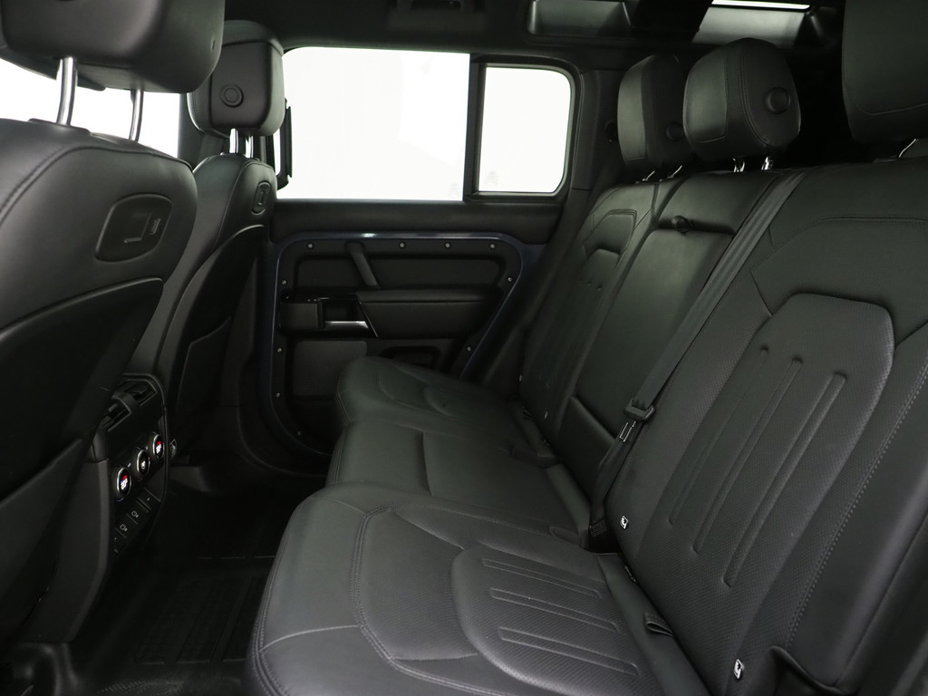 Land Rover Defender 110 2.0 P400e 110 Urban WideTrack Look 42