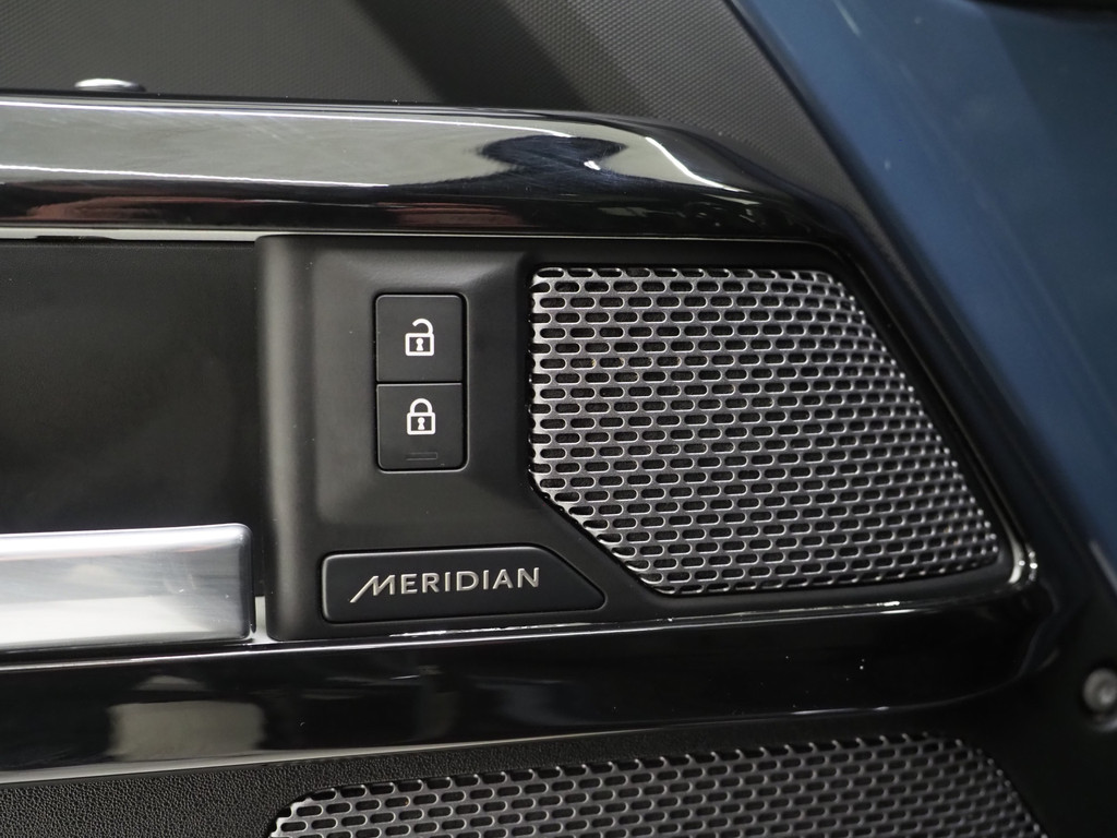 Land Rover Defender 110 2.0 P400e 110 Urban WideTrack Look 67