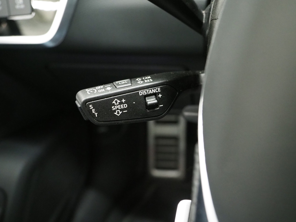 Audi A6 Avant 55 TFSI e quattro Competition Full Black 67