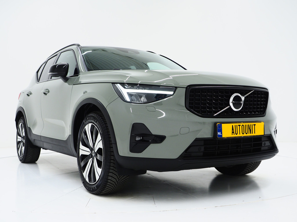 Volvo XC40 1.5 T5 Plug-in hybrid Plus Dark 11