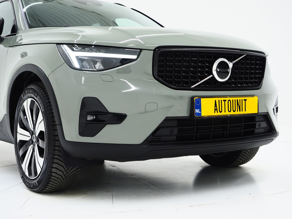 Volvo XC40 1.5 T5 Plug-in hybrid Plus Dark 12