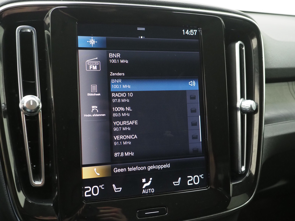 Volvo XC40 1.5 T5 Plug-in hybrid Plus Dark 30