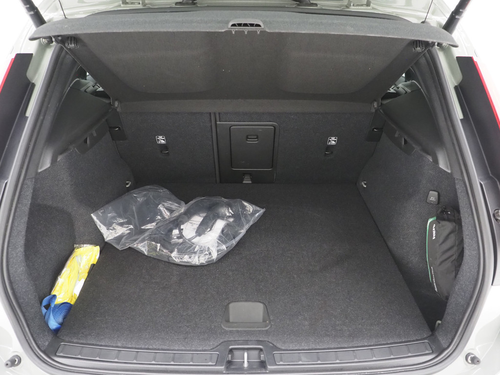 Volvo XC40 1.5 T5 Plug-in hybrid Plus Dark 40