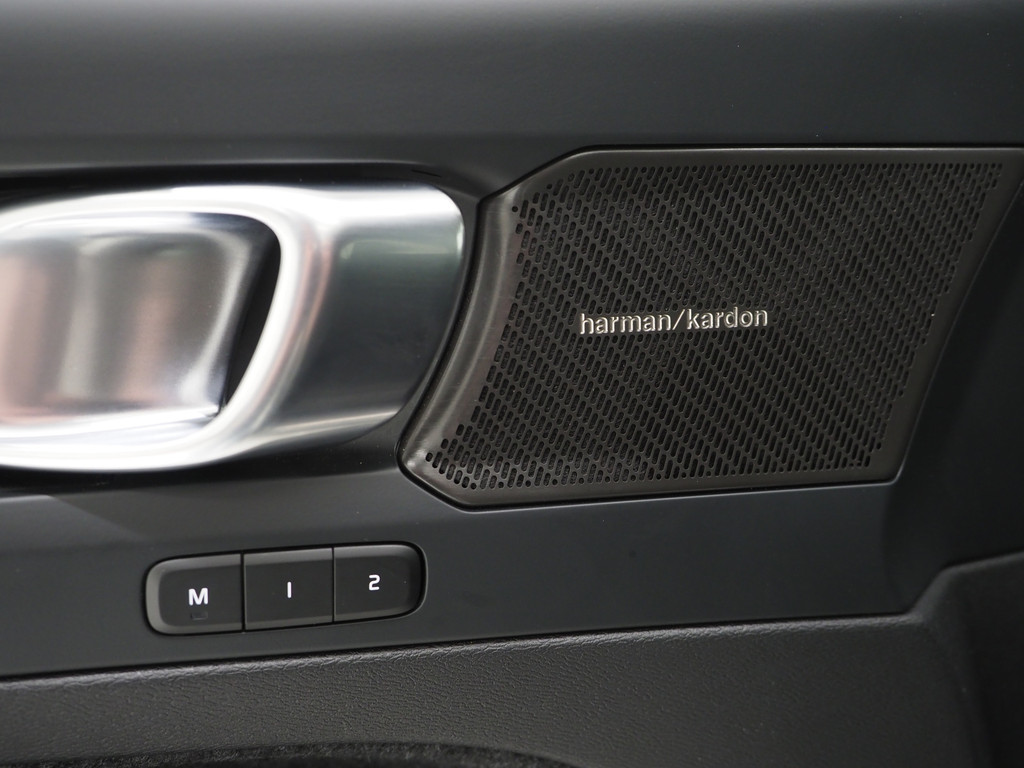 Volvo XC40 1.5 T5 Plug-in hybrid Plus Dark 63