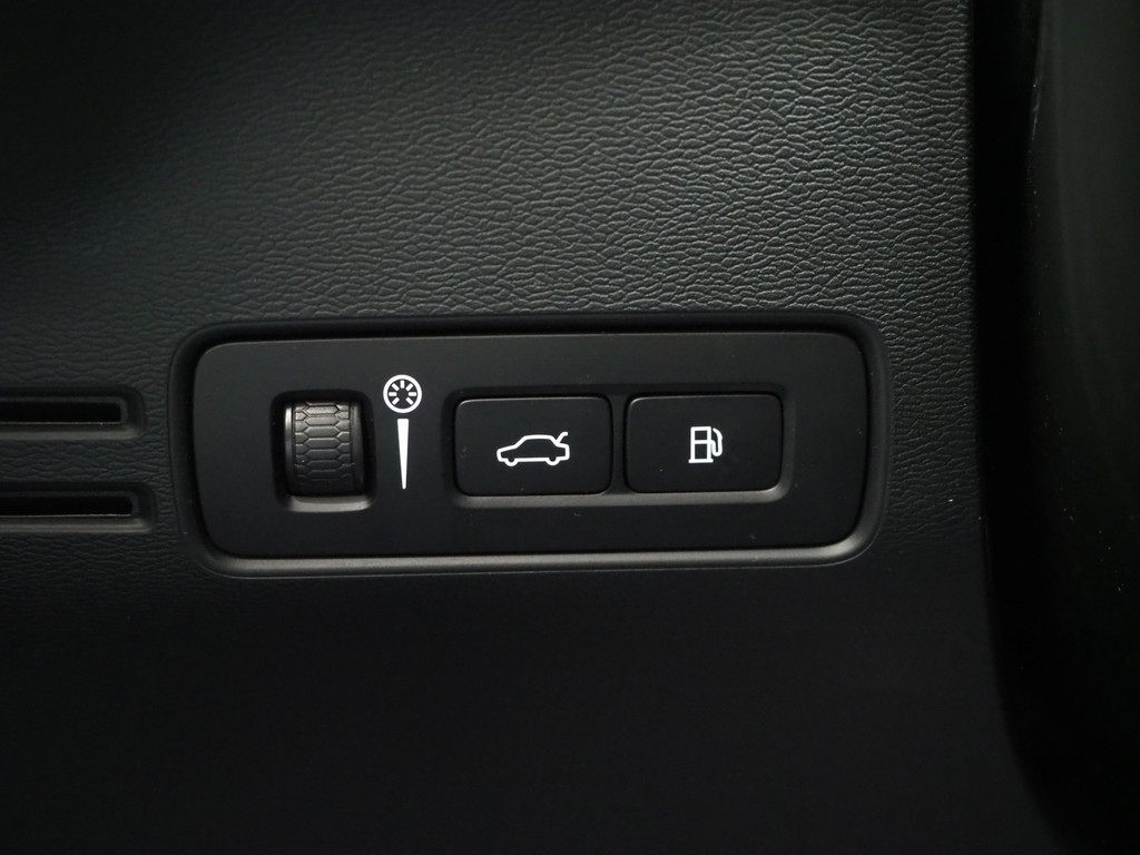 Volvo XC40 1.5 T5 Plug-in hybrid Plus Dark 66