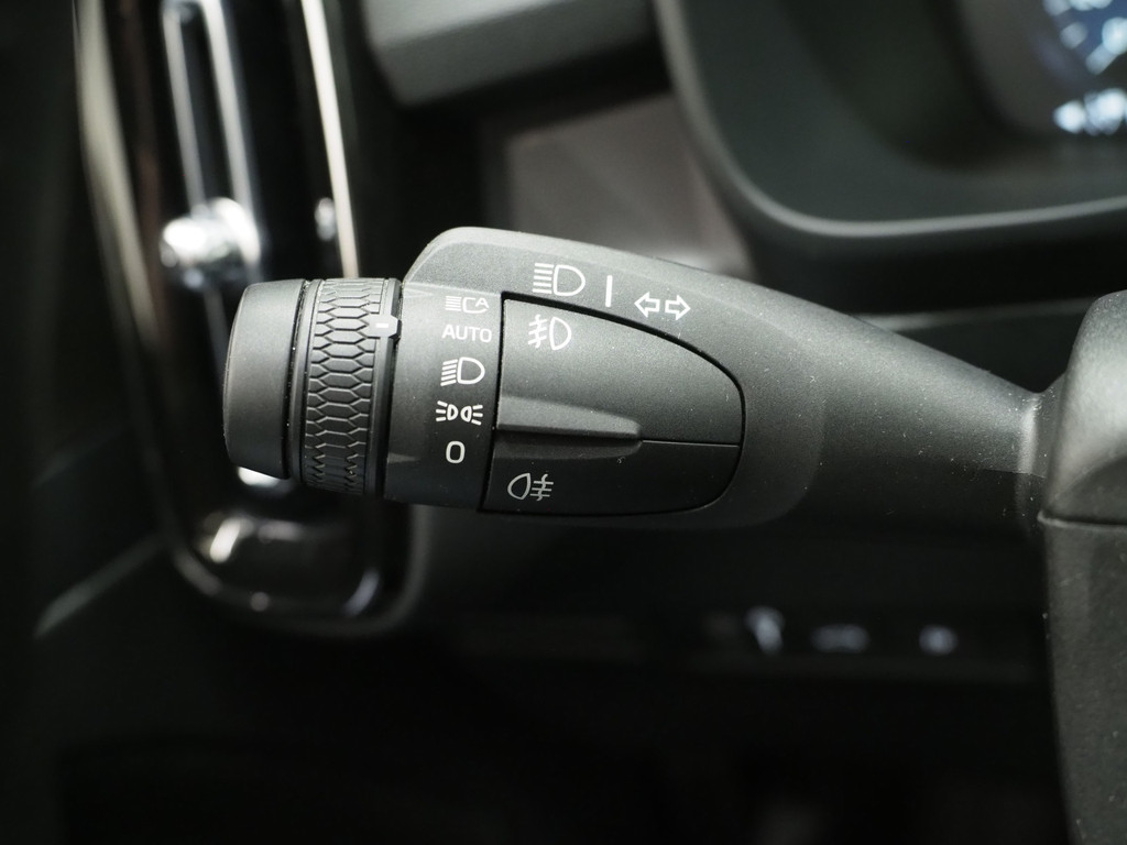 Volvo XC40 1.5 T5 Plug-in hybrid Plus Dark 67