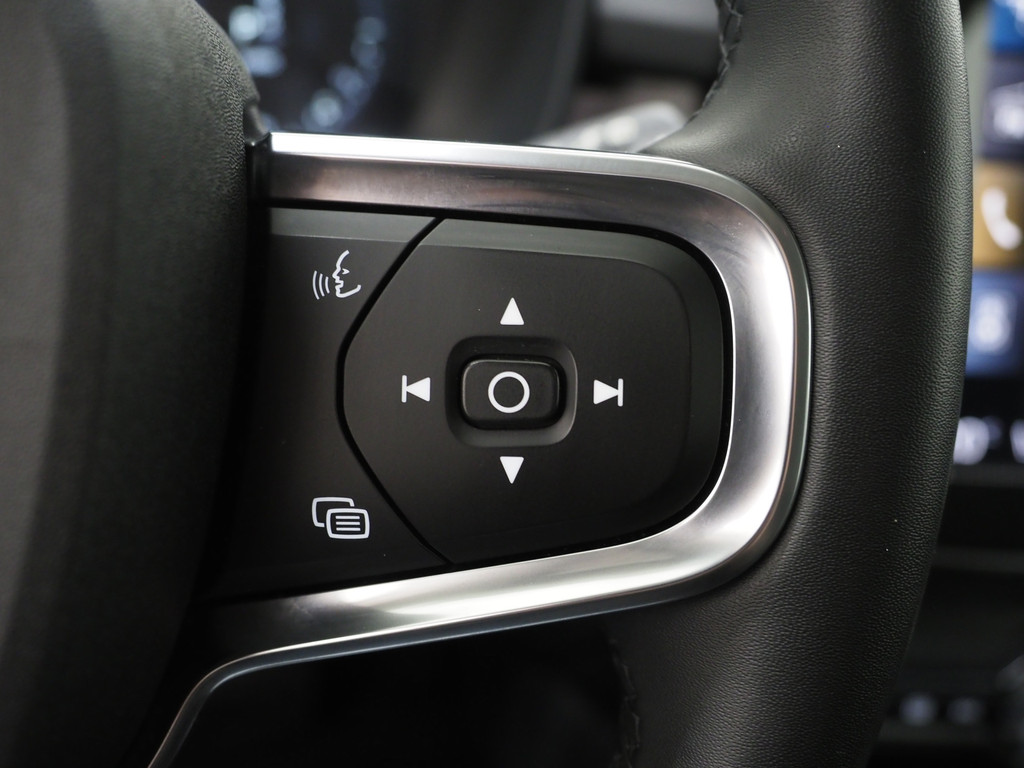 Volvo XC40 1.5 T5 Plug-in hybrid Plus Dark 69