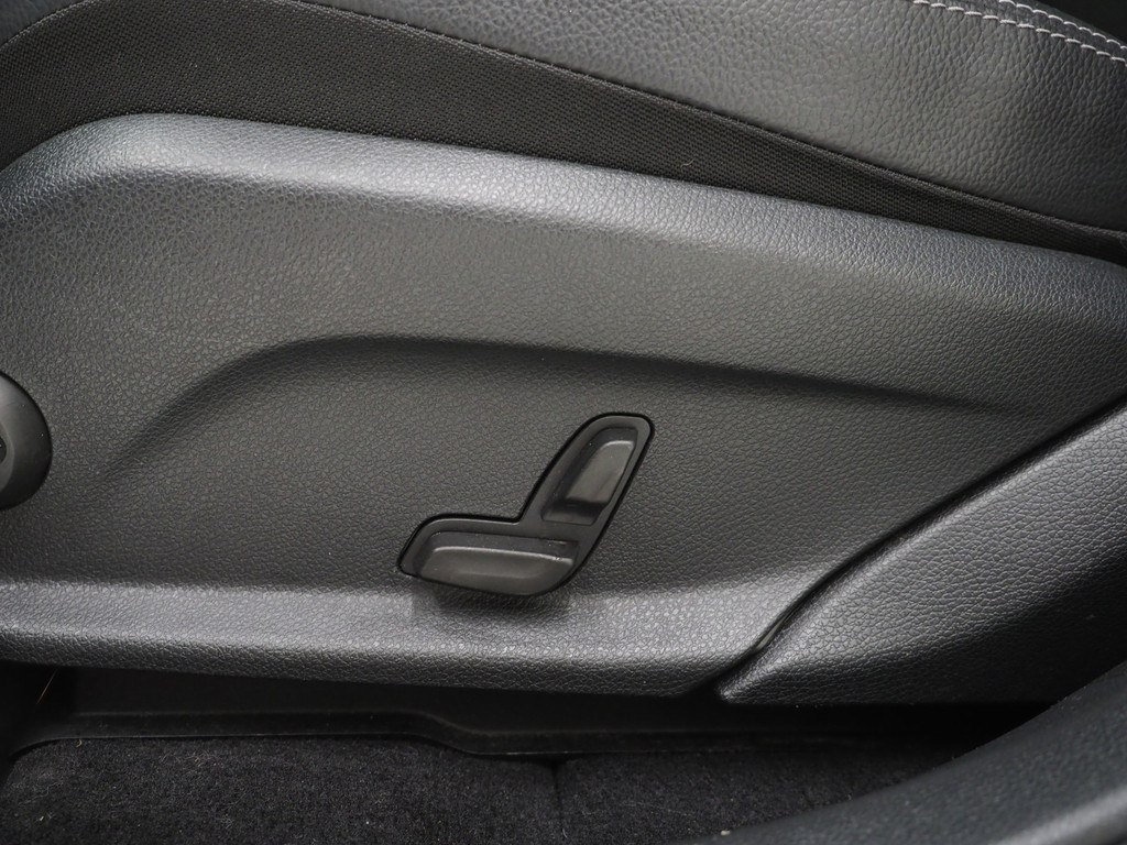 Mercedes-Benz GLC Coupé 300e 4MATIC 19