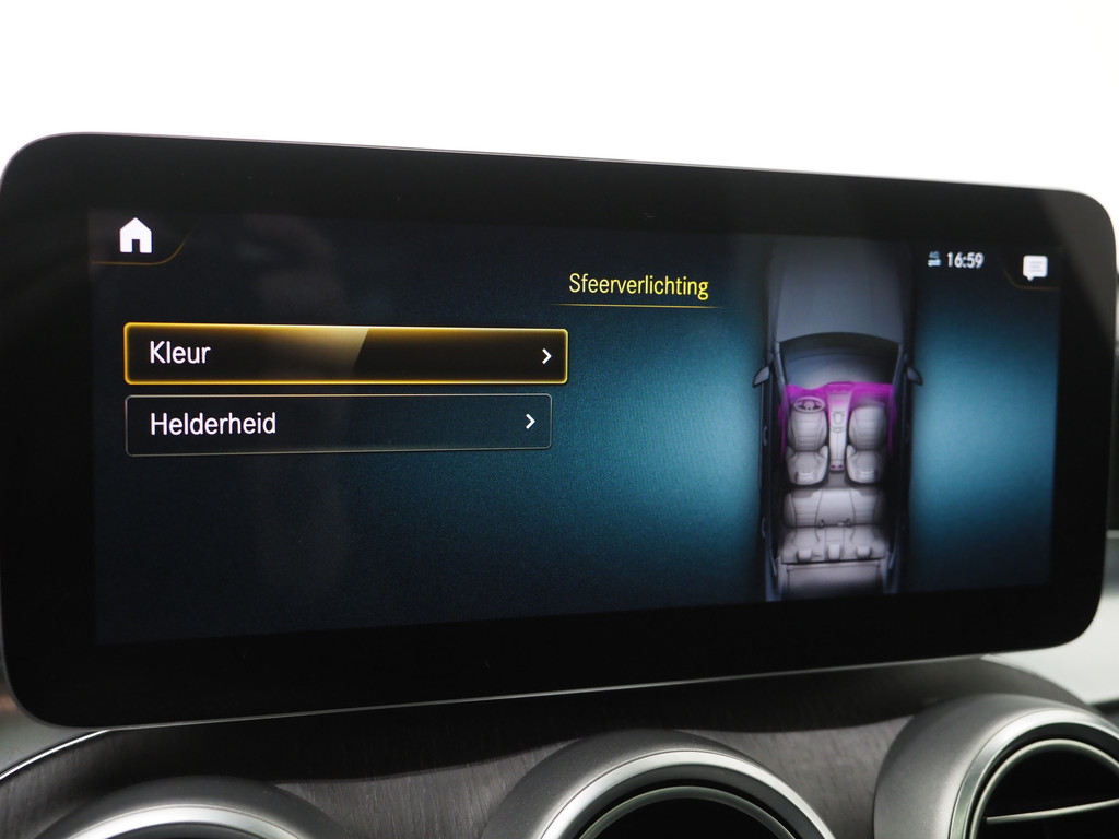 Mercedes-Benz GLC Coupé 300e 4MATIC 28