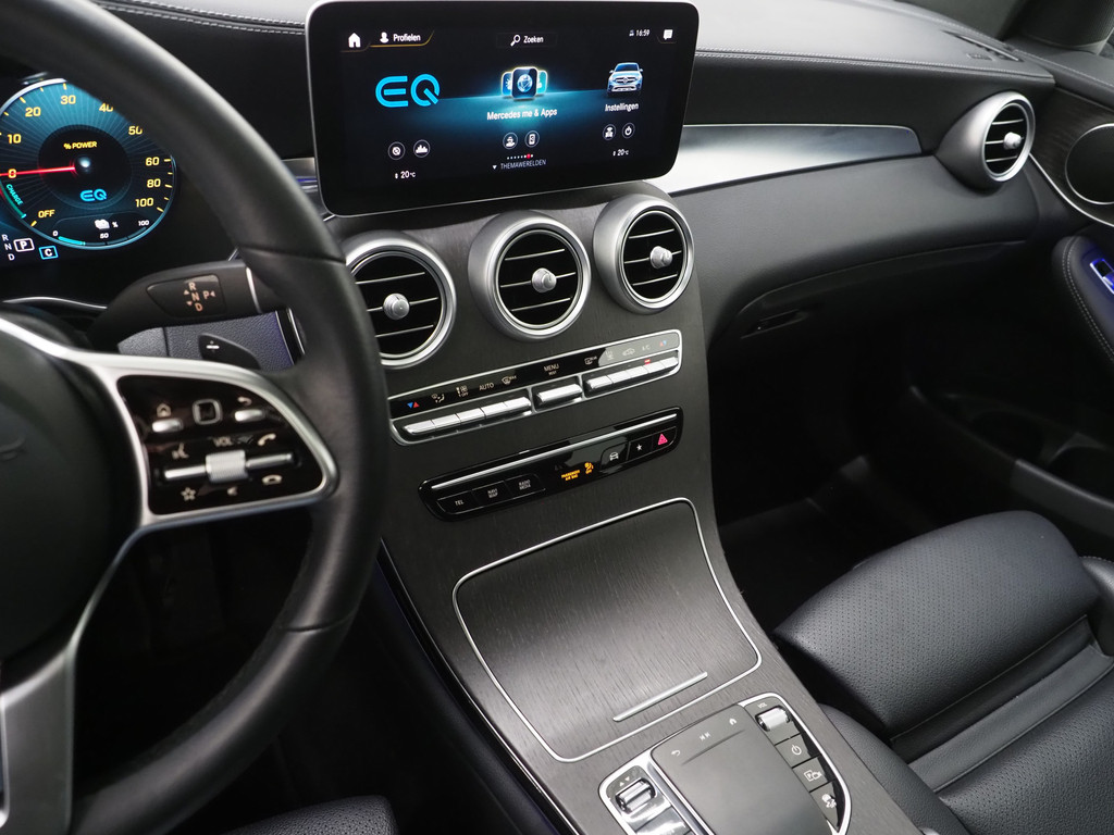 Mercedes-Benz GLC Coupé 300e 4MATIC 33