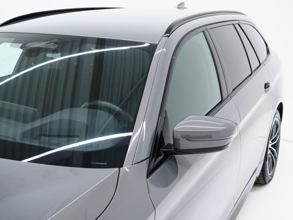 BMW 5 Serie Touring 530e M Sport Shadow Line 13