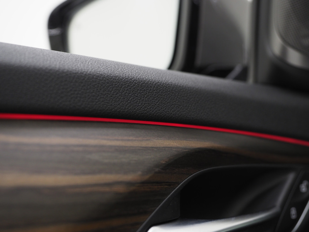 BMW 5 Serie Touring 530e M Sport Shadow Line 20