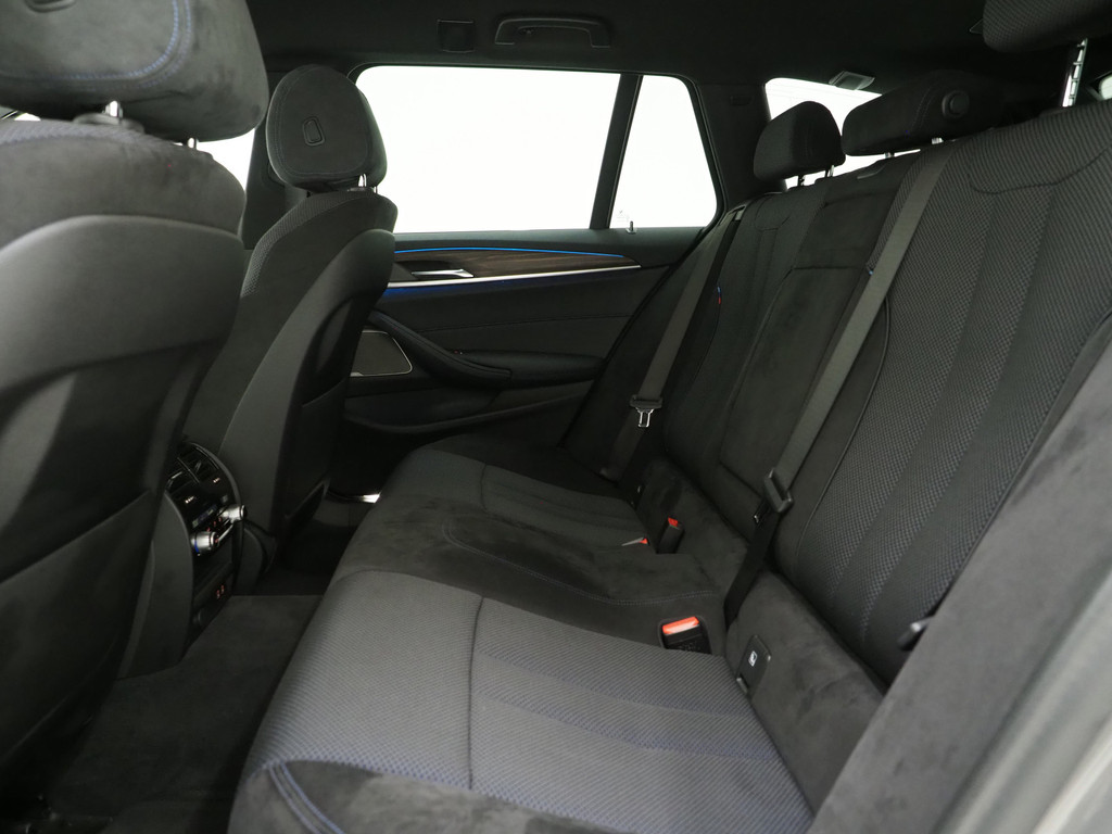 BMW 5 Serie Touring 530e M Sport Shadow Line 40