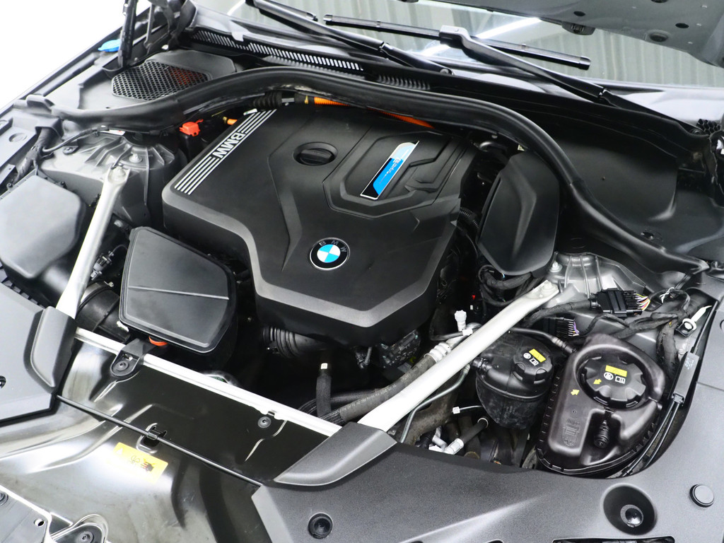 BMW 5 Serie Touring 530e M Sport Shadow Line 7