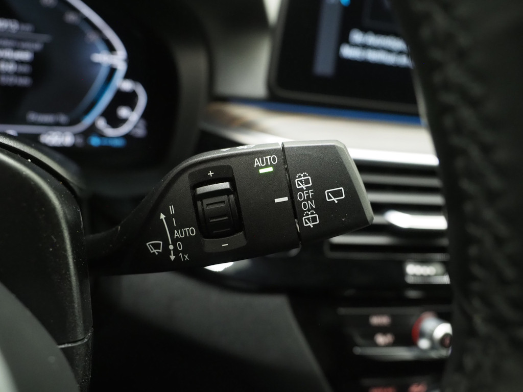 BMW 5 Serie Touring 530e M Sport Shadow Line 72