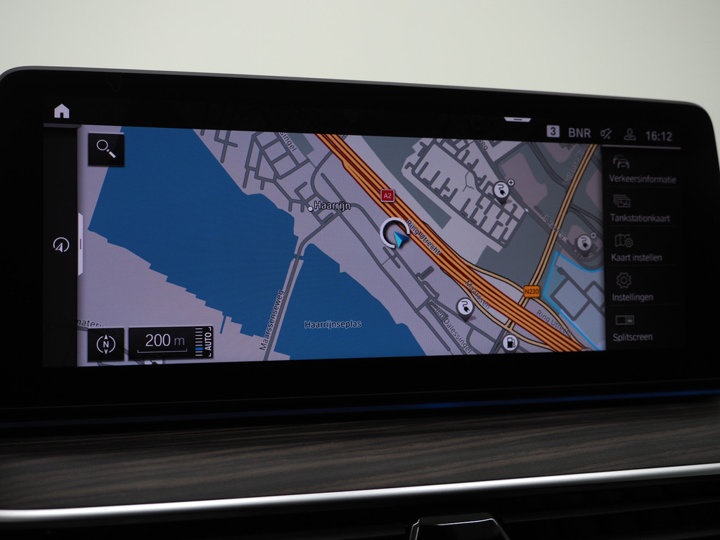 BMW 5 Serie Touring 530e M Sport Shadow Line 76