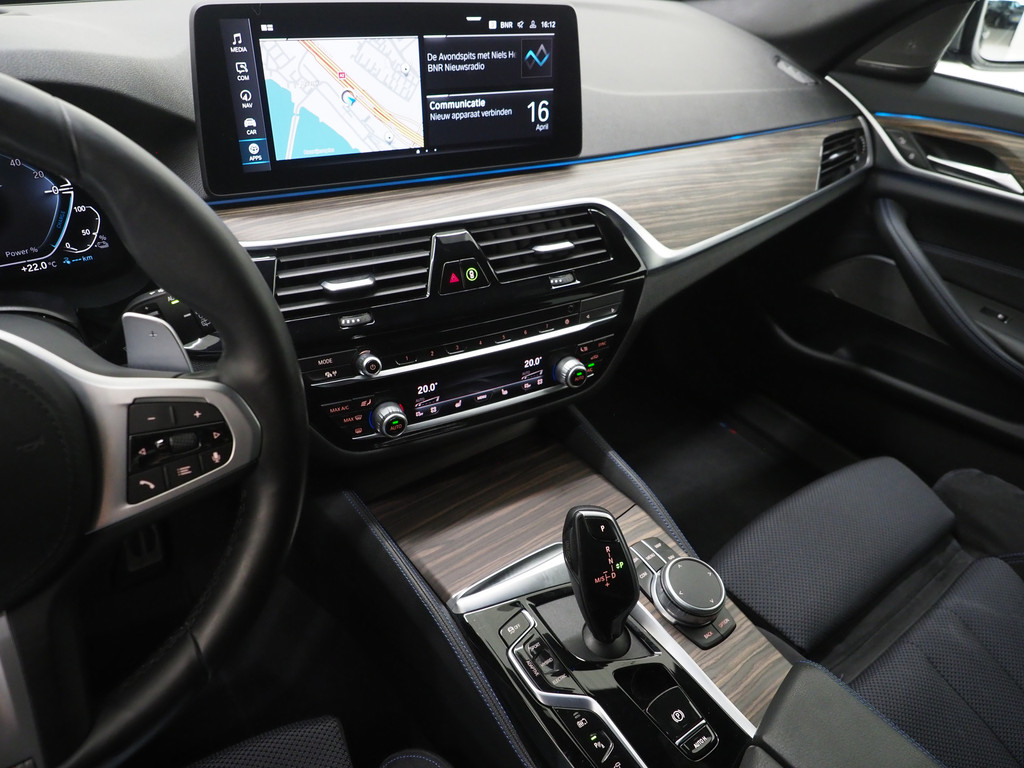 BMW 5 Serie Touring 530e M Sport Shadow Line 82