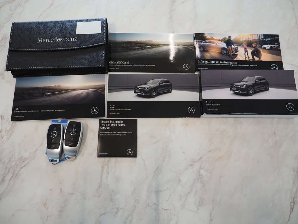 Mercedes-Benz GLC 300e 4MATIC AMG Full Black 7