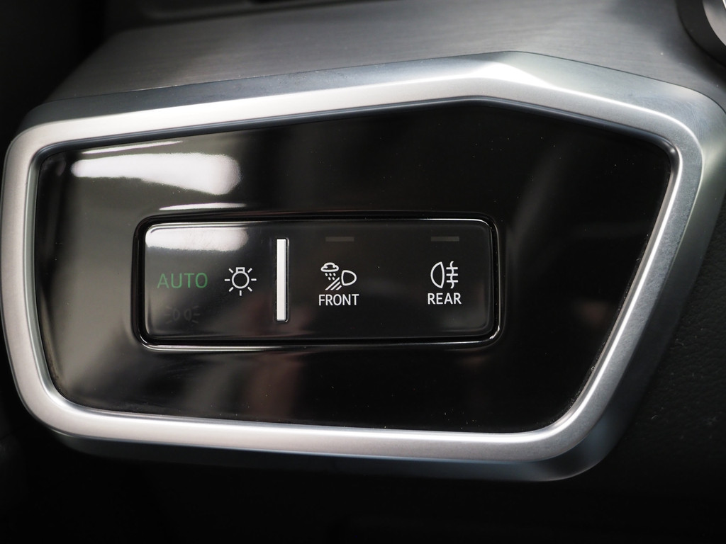 Audi A6 Avant 55 TFSI e quattro Full Black 21