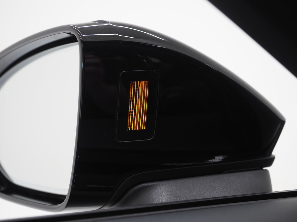 Audi A6 Avant 55 TFSI e quattro Full Black 61