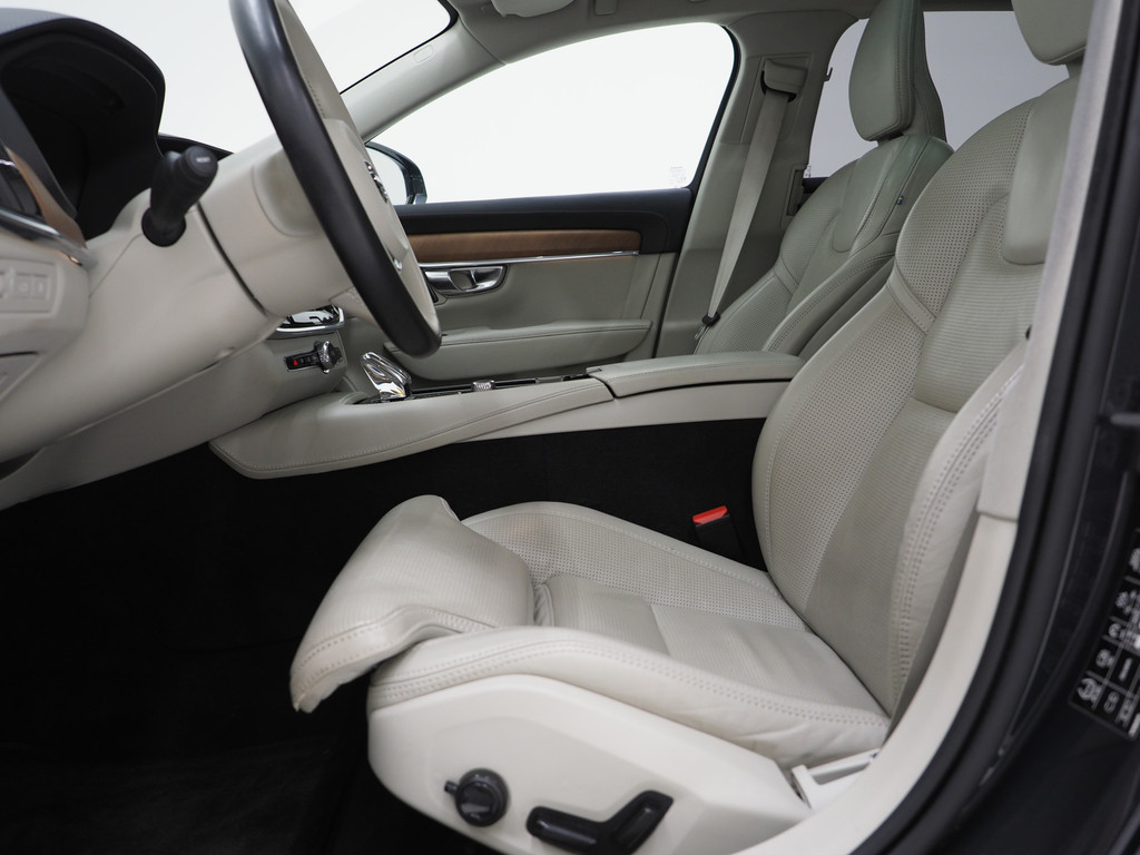 Volvo V90 2.0 T8 AWD Inscription 17