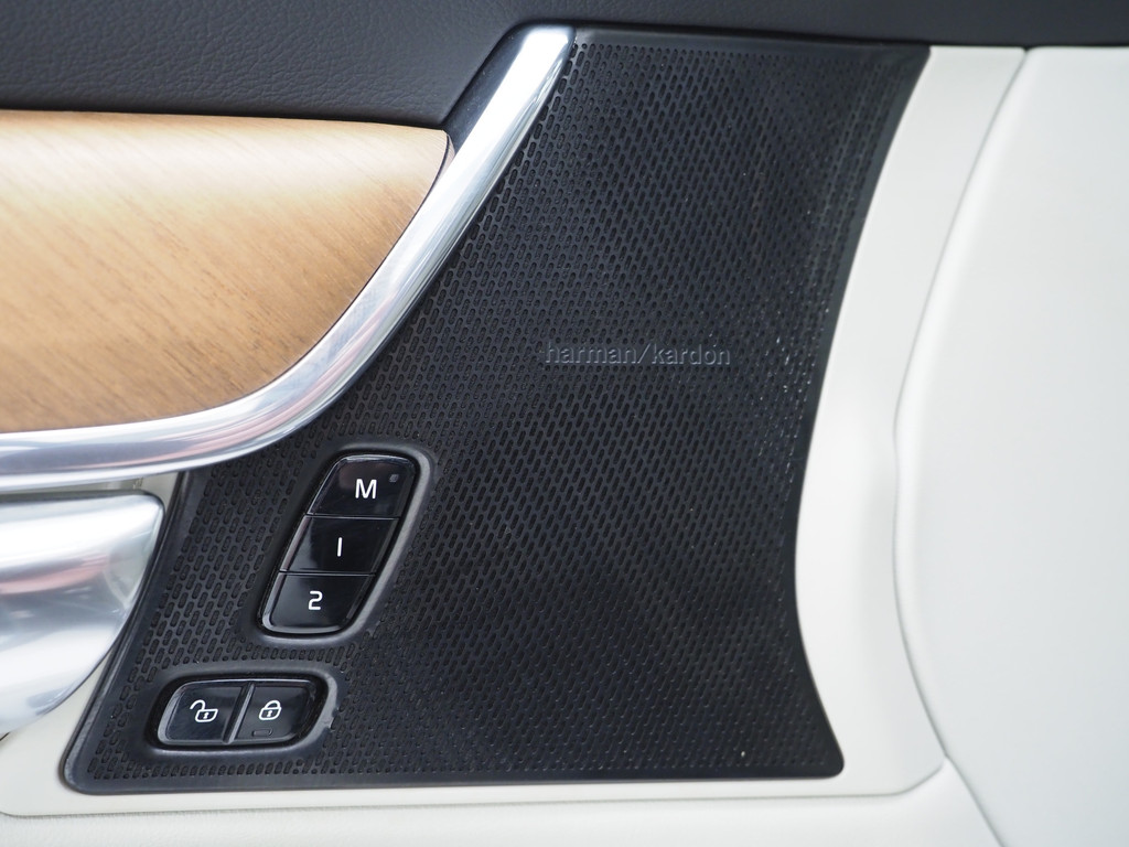 Volvo V90 2.0 T8 AWD Inscription 19