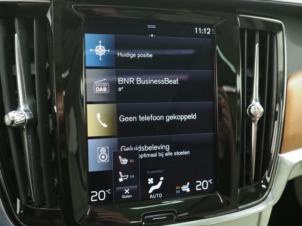 Volvo V90 2.0 T8 AWD Inscription 32