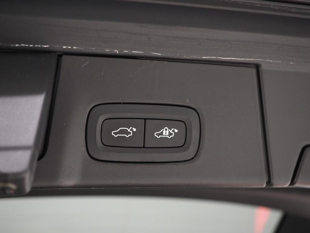 Volvo V90 2.0 T8 AWD Inscription 44