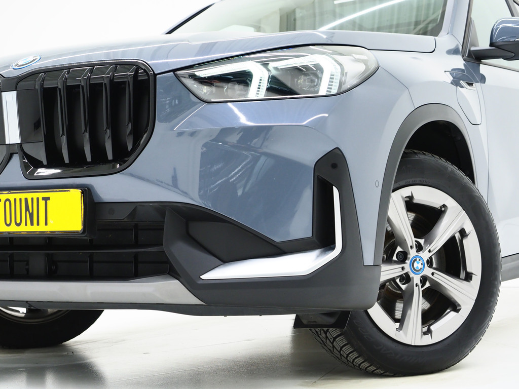 BMW X1 xDrive25e Individual 1