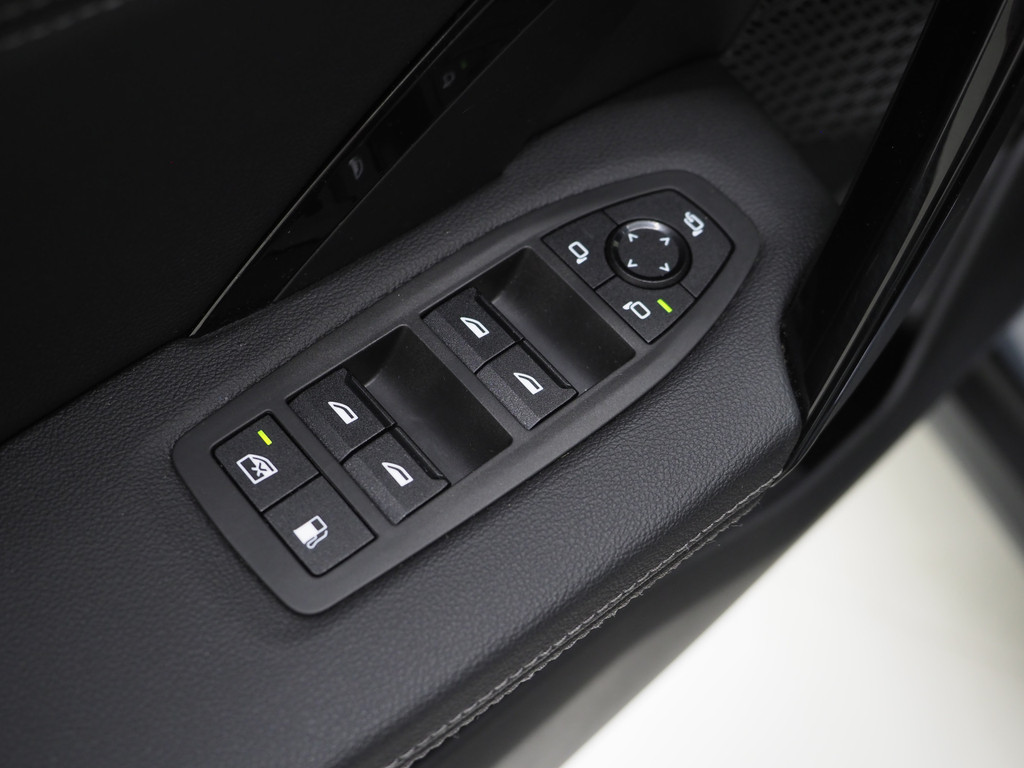 BMW X1 xDrive25e Individual 15