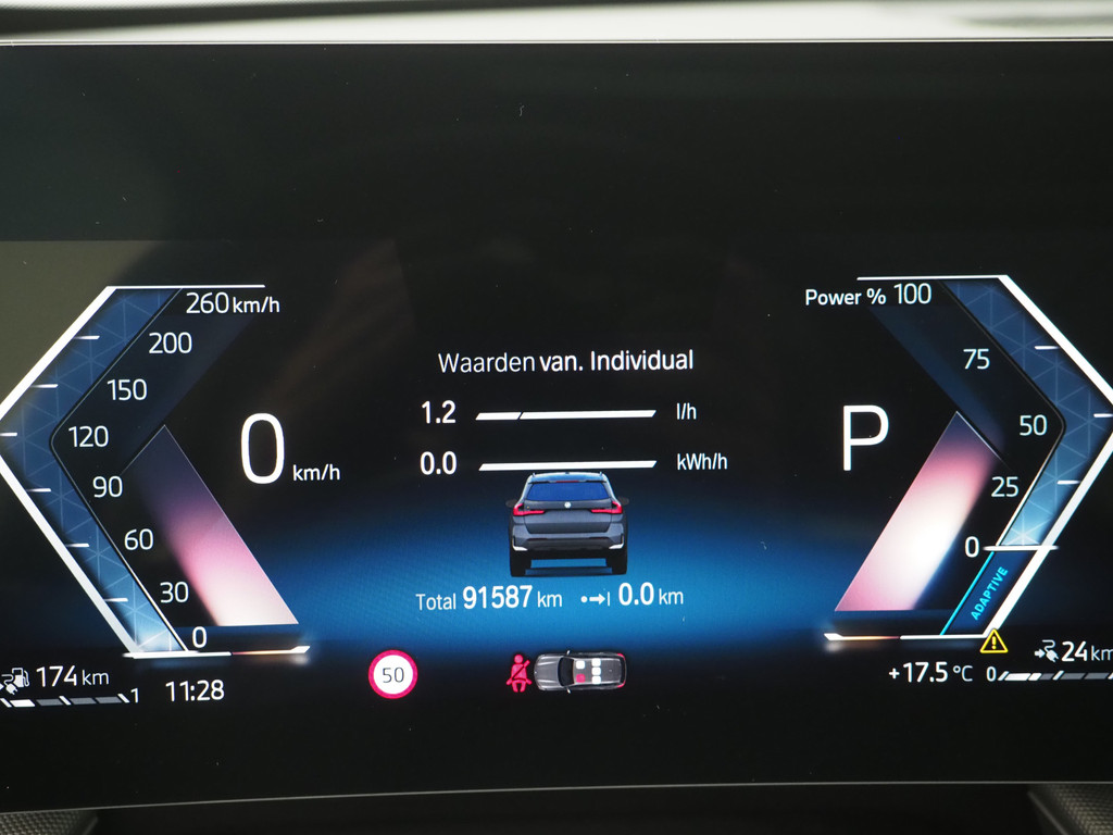 BMW X1 xDrive25e Individual 21