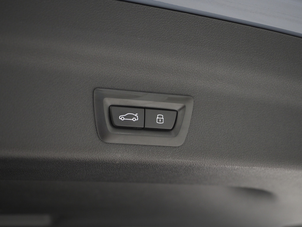 BMW X1 xDrive25e Individual 35