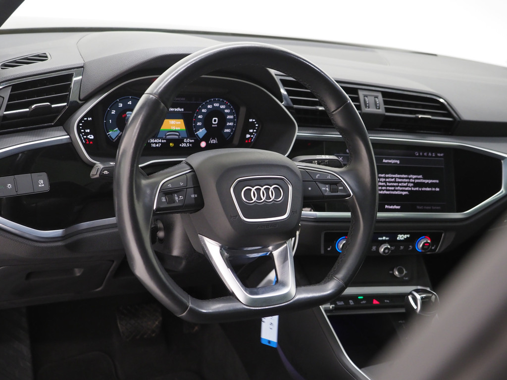 Audi Q3 Sportback 45 TFSI e Full Black 53