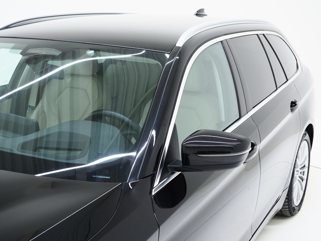 BMW 5 Serie Touring 530e xDrive 12