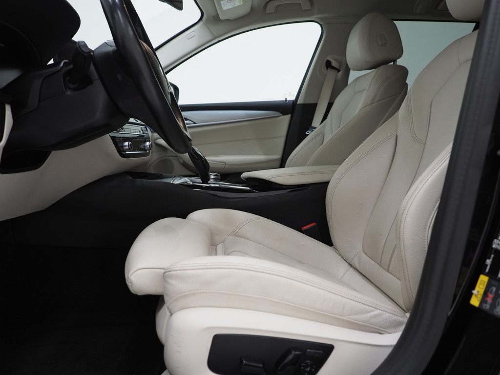 BMW 5 Serie Touring 530e xDrive 16