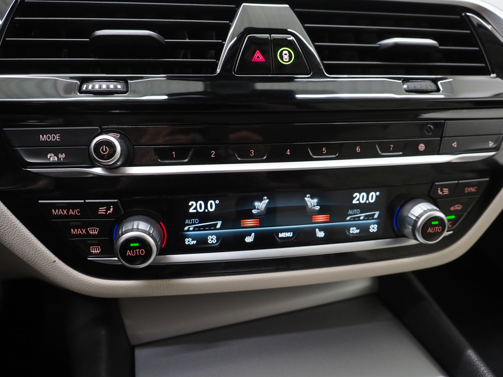 BMW 5 Serie Touring 530e xDrive 33
