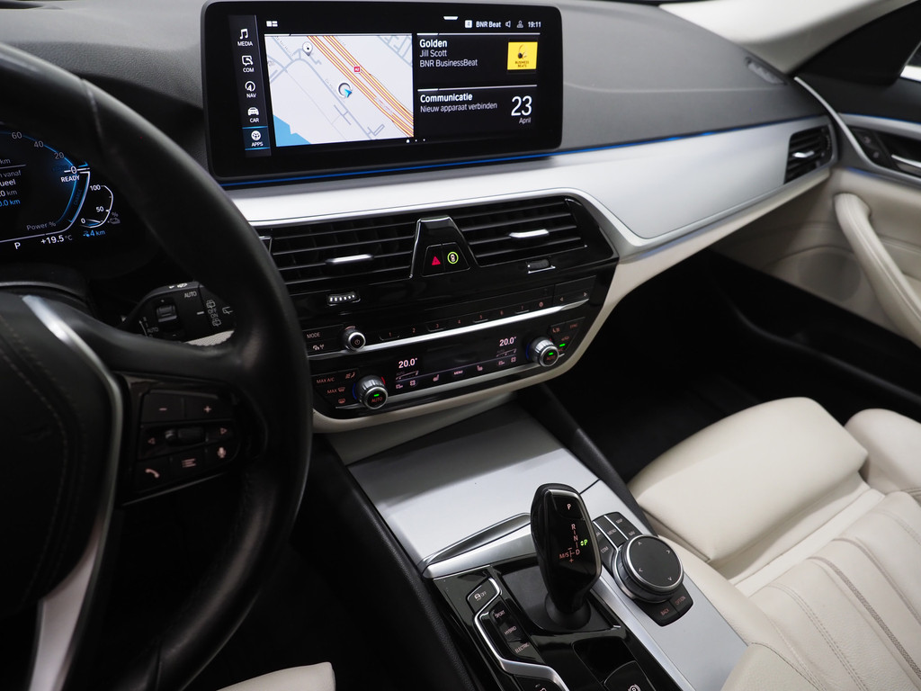 BMW 5 Serie Touring 530e xDrive 34
