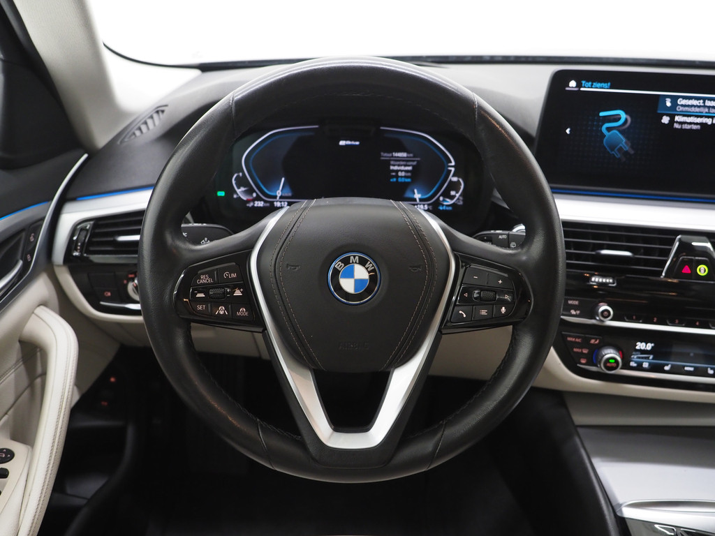BMW 5 Serie Touring 530e xDrive 37