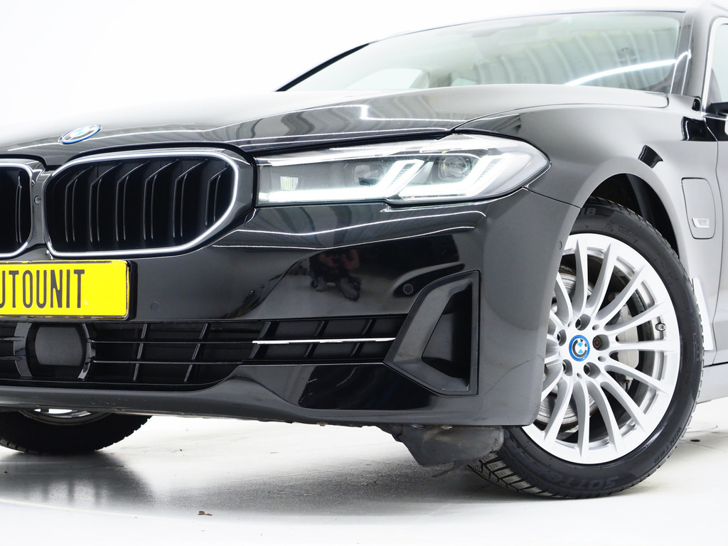 BMW 5 Serie Touring 530e xDrive 5