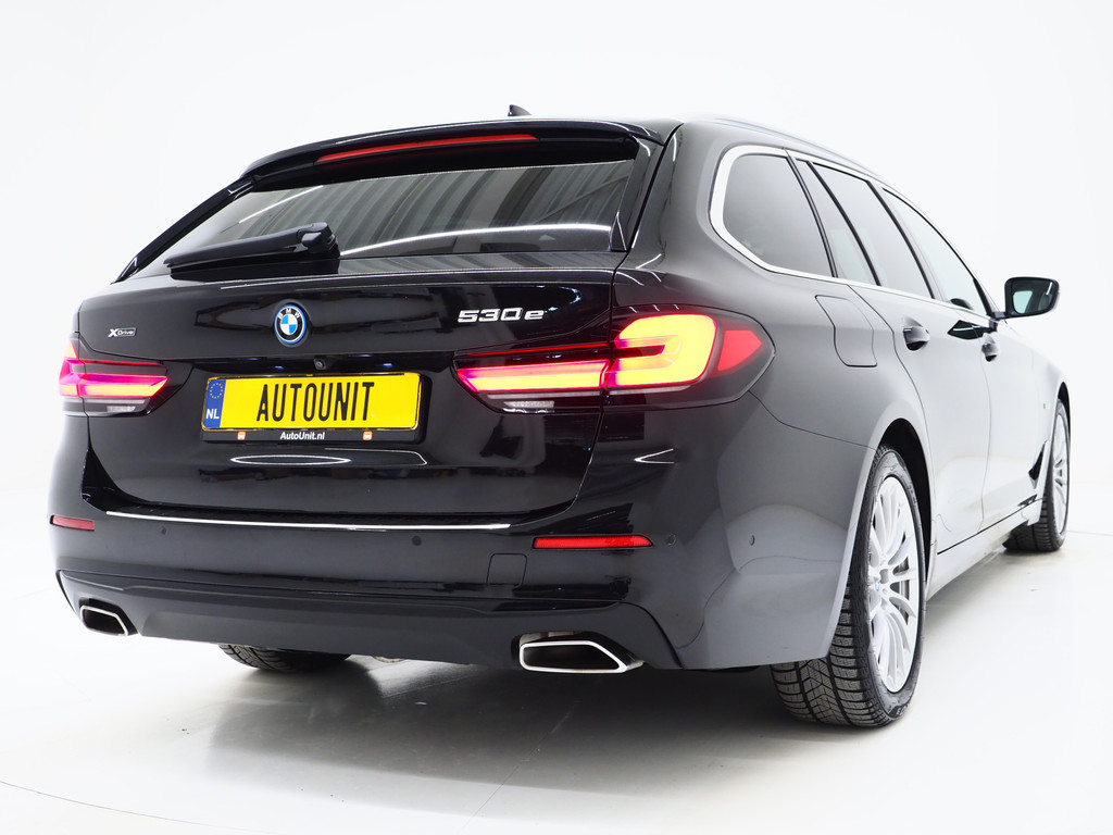 BMW 5 Serie Touring 530e xDrive 52