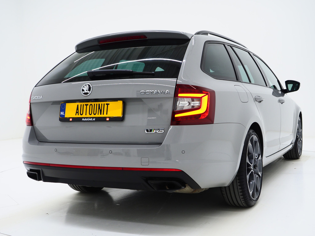 Škoda Octavia Combi 2.0 TSI RS 245PK 50