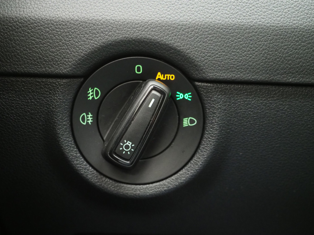 Škoda Octavia Combi 2.0 TSI RS 245PK 64