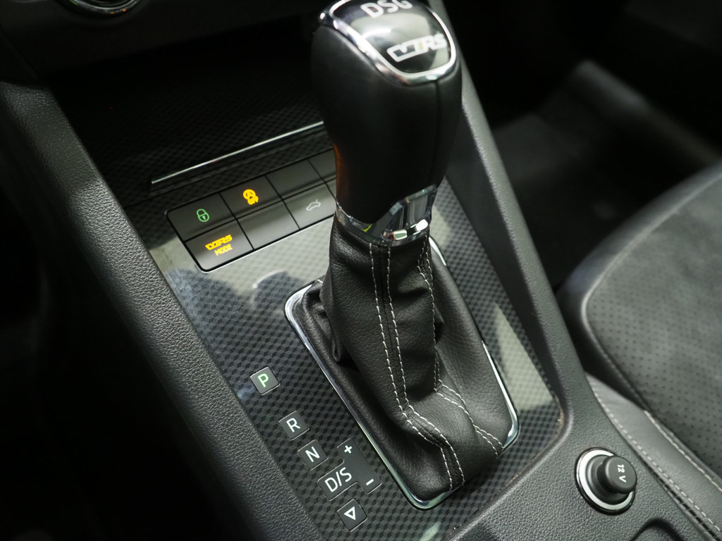 Škoda Octavia Combi 2.0 TSI RS 245PK 76