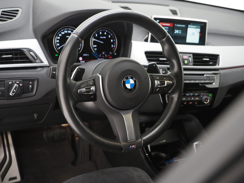 BMW X1 sDrive20i M Sport Full Black 15