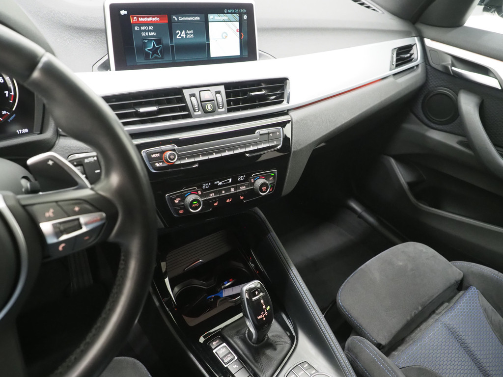 BMW X1 sDrive20i M Sport Full Black 32