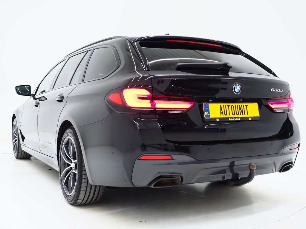 BMW 5 Serie Touring 530e M Sport Shadow Line 2