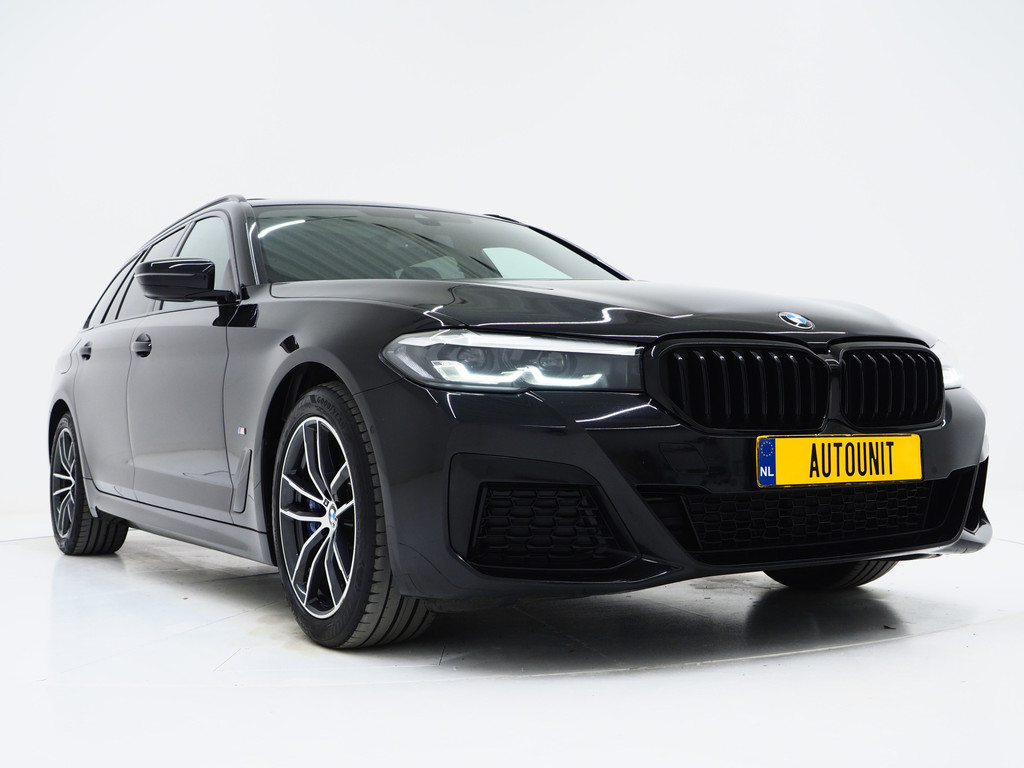 BMW 5 Serie Touring 530e M Sport Shadow Line 52