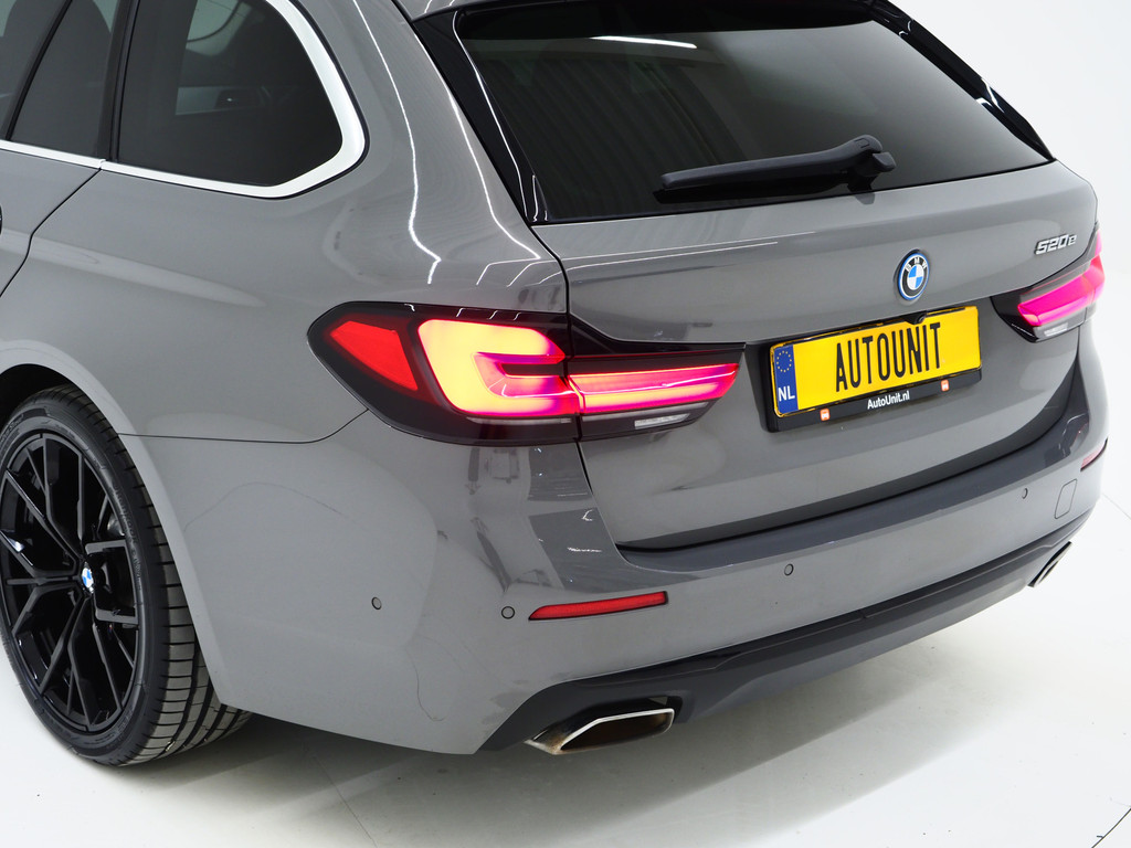 BMW 5 Serie Touring 520e 13